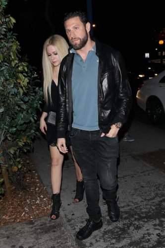 Avril Lavigne Feet Toes And Soles 400