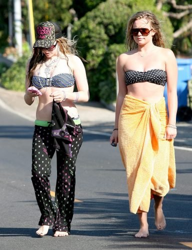 Avril Lavigne Feet Toes And Soles 454