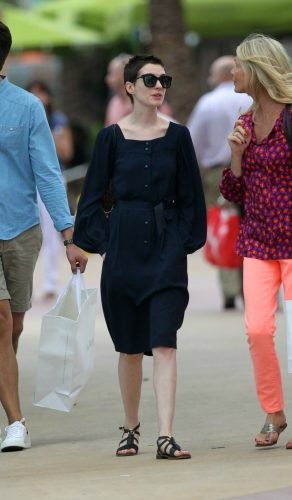 Anne Hathaway Feet Toes And Soles 482