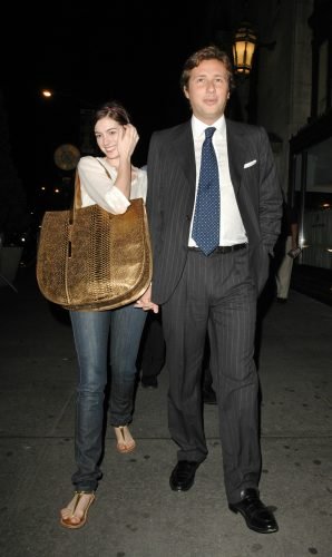 Anne Hathaway Feet Toes And Soles 525