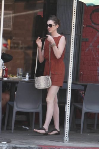 Anne Hathaway Feet Toes And Soles 528