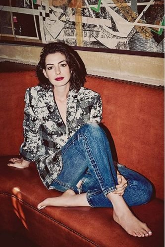 Anne Hathaway Feet Toes And Soles 690