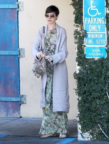 Anne Hathaway Feet Toes And Soles 838