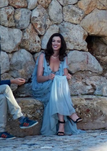Anne Hathaway Feet Toes And Soles 1663