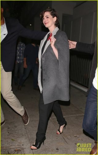Anne Hathaway Feet Toes And Soles 1318