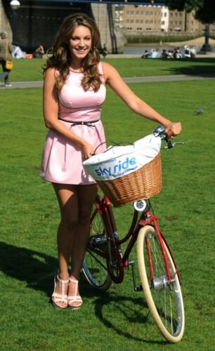 Kelly Brook Feet Toes And Soles 689