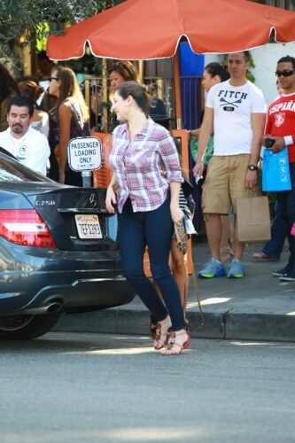 Kelly Brook Feet Toes And Soles 1504