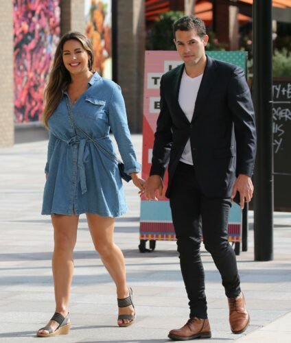 Kelly Brook Feet Toes And Soles 2112