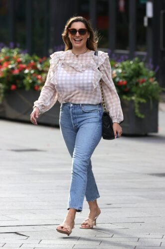 Kelly Brook Feet Toes And Soles 2426