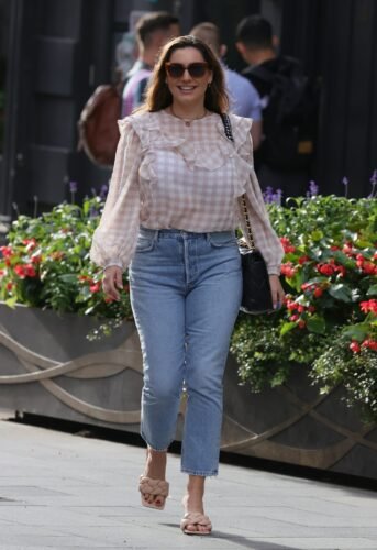 Kelly Brook Feet Toes And Soles 2429