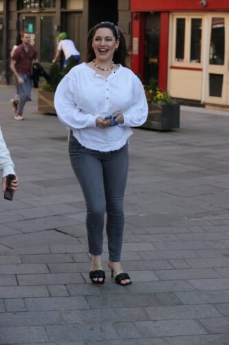 Kelly Brook Feet Toes And Soles 2494