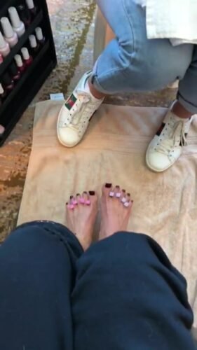 Candace Cameron Bure Feet Toes And Soles 450
