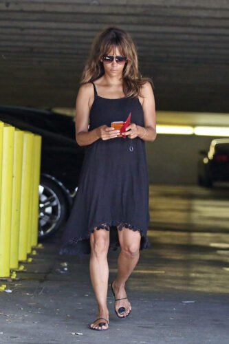 Halle Berry Feet Toes And Soles 516