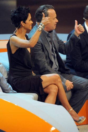 Halle Berry Feet Toes And Soles 1077