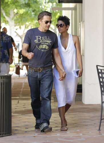 Halle Berry Feet Toes And Soles 1093