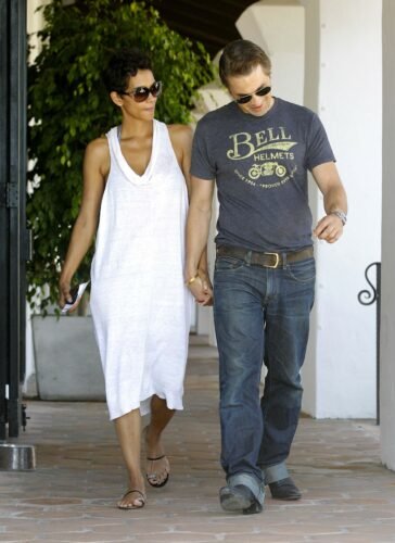 Halle Berry Feet Toes And Soles 1094