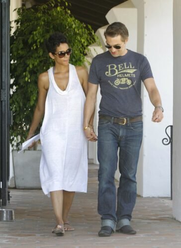 Halle Berry Feet Toes And Soles 1095