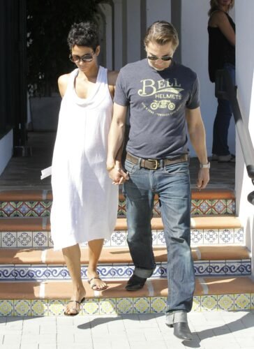 Halle Berry Feet Toes And Soles 1100