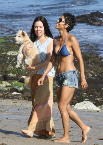 Halle Berry Feet Toes And Soles 1107