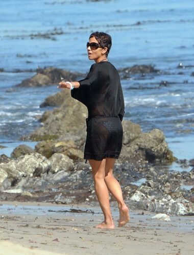 Halle Berry Feet Toes And Soles 1240