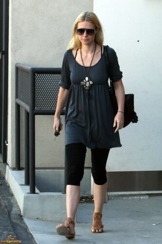 Gwyneth Paltrow Feet Toes And Soles 746