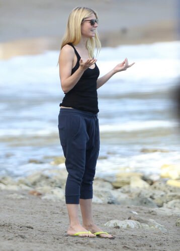 Gwyneth Paltrow Feet Toes And Soles 884