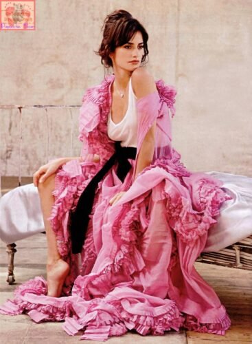 Penelope Cruz Feet Toes And Soles 114