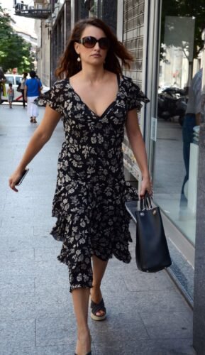 Penelope Cruz Feet Toes And Soles 383