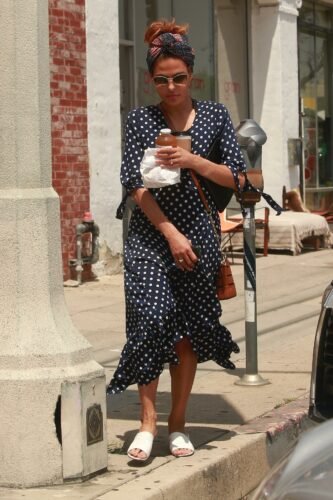 Eva Mendes Feet Toes And Soles 30