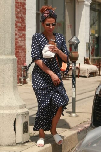 Eva Mendes Feet Toes And Soles 31