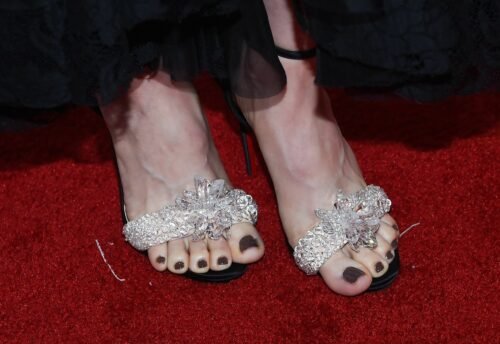 Alison Brie Feet Toes And Soles 188