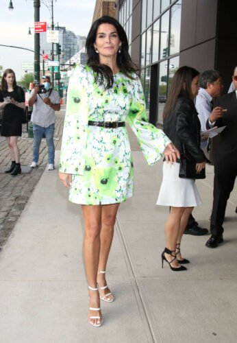 Angie Harmon Feet Toes And Soles 11