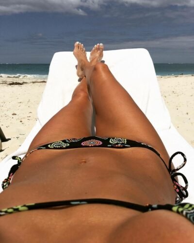 Angie Harmon Feet Toes And Soles 87