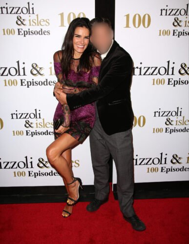 Angie Harmon Feet Toes And Soles 135