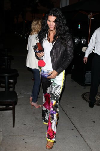 Angie Harmon Feet Toes And Soles 400