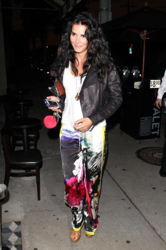 Angie Harmon Feet Toes And Soles 401