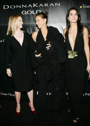 Angie Harmon Feet Toes And Soles 503