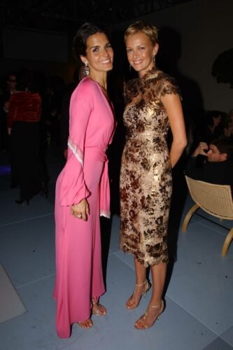 Angie Harmon Feet Toes And Soles 746