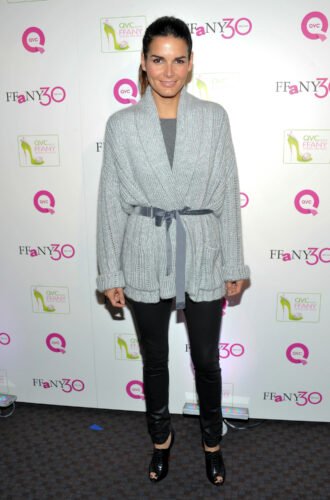 Angie Harmon Feet Toes And Soles 765