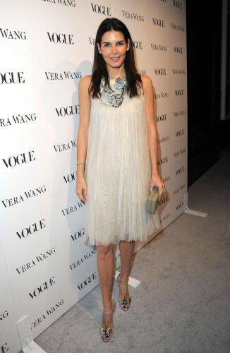 Angie Harmon Feet Toes And Soles 782