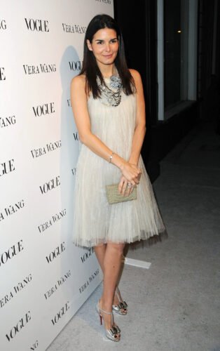 Angie Harmon Feet Toes And Soles 783