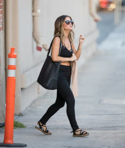 Maren Morris Feet Toes And Soles 30