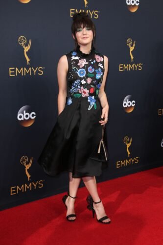 Maisie Williams Feet Toes And Soles 255