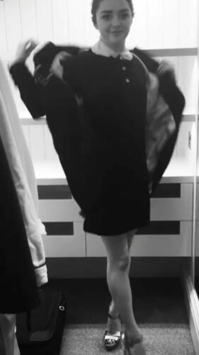 Maisie Williams Feet Toes And Soles 324