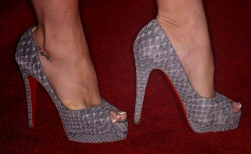 Jennifer Love Hewitt Feet Toes And Soles 205