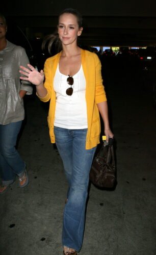 Jennifer Love Hewitt Feet Toes And Soles 875