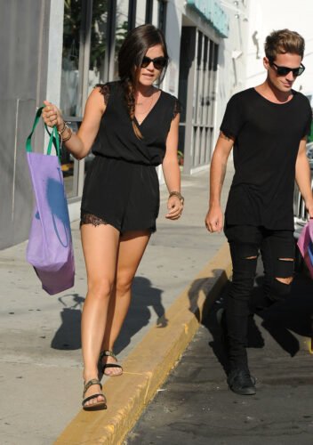 Lucy Hale Feet Toes And Soles 596
