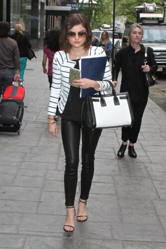 Lucy Hale Feet Toes And Soles 672