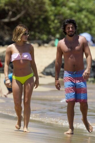 Lucy Hale Feet Toes And Soles 725