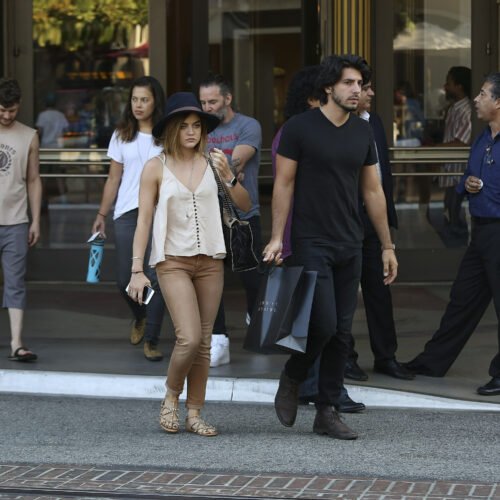 Lucy Hale Feet Toes And Soles 765